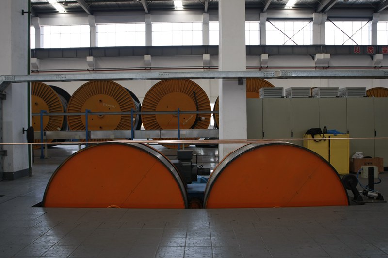 框绞机牵引机构