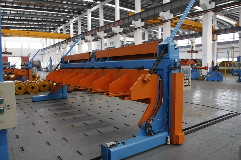 框绞机水平上盘机构